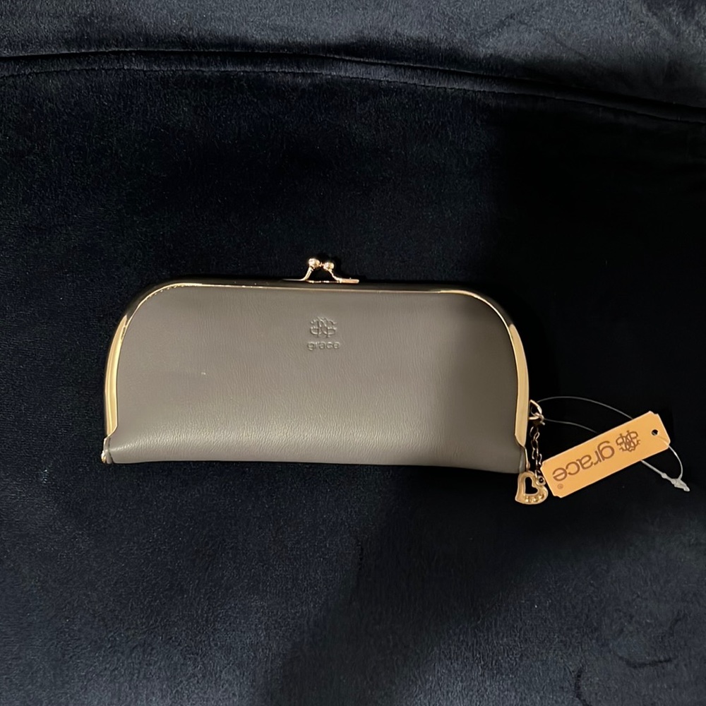 Never used before wallet